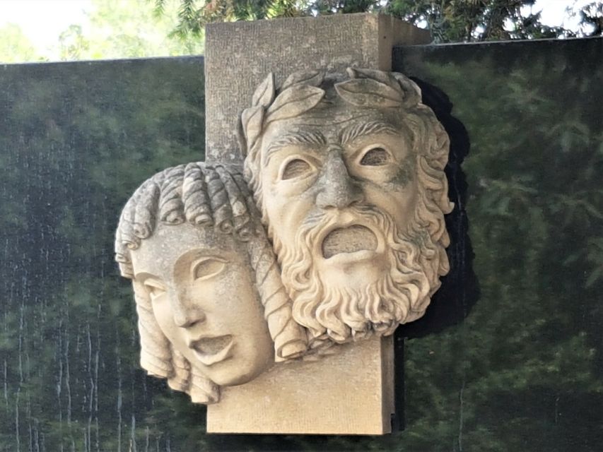 3-Hour Walking Tour of Vienna Central Cemetery - Group size and the role of the guide (Wolfgang shows up in the reviews)