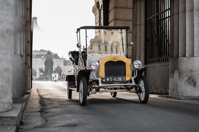 City Sightseeing Tour in an Electro Vintage Car (up to 5 people) - Price and value: when $119.48 makes sense, and when it does not
