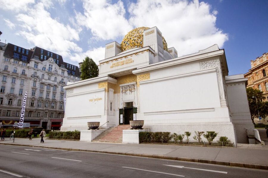 Classic Vienna: 3-Hour Guided Bike Tour - Who should book this, and who should skip it