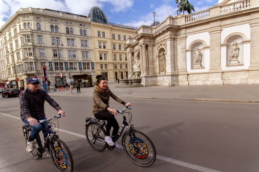 Classic Vienna: 3-Hour Guided Bike Tour - The Ringstraße circuit: where Vienna’s power shows up in stone