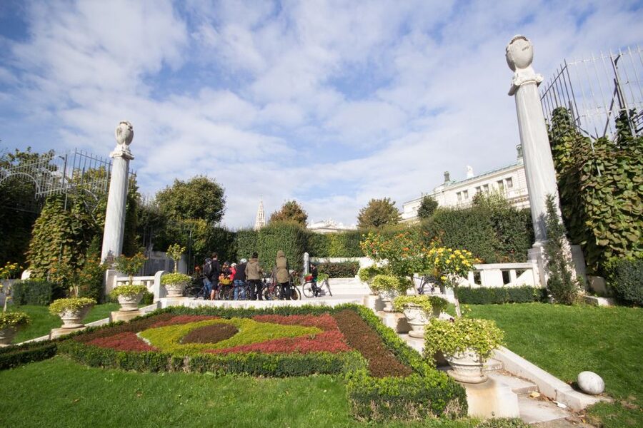 Classic Vienna: 3-Hour Guided Bike Tour - Donau Canal cycling: Urania, Stadtpark, and the city’s softer side