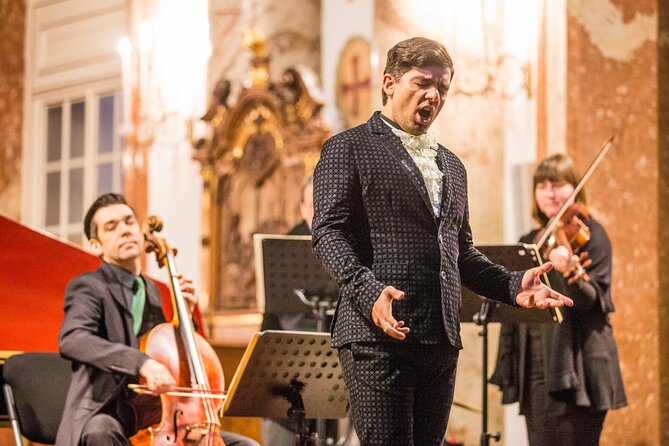 Classical concert Vivaldi 4 seasons in Karlskirche Vienna - Baroque Instruments in a Catholic Church: The Atmosphere Matters