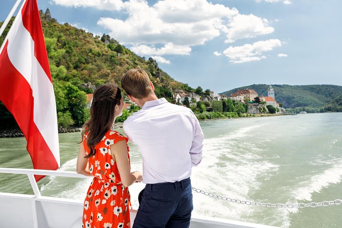 Danube Valley Day Trip from Vienna - Guides, languages, and how the commentary can affect your day