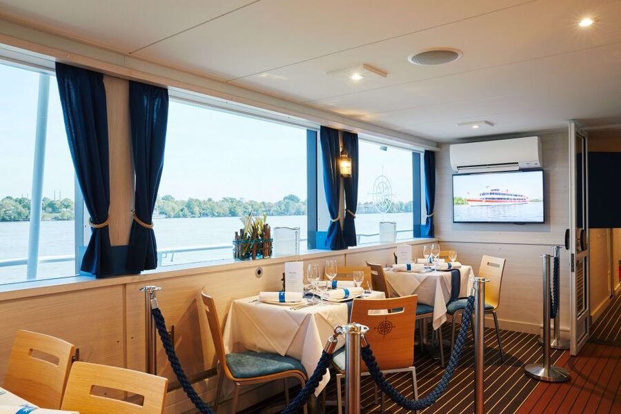 From Melk: 5-Hour Wachau River Cruise - Does the cruise include Krems, and can you go ashore?