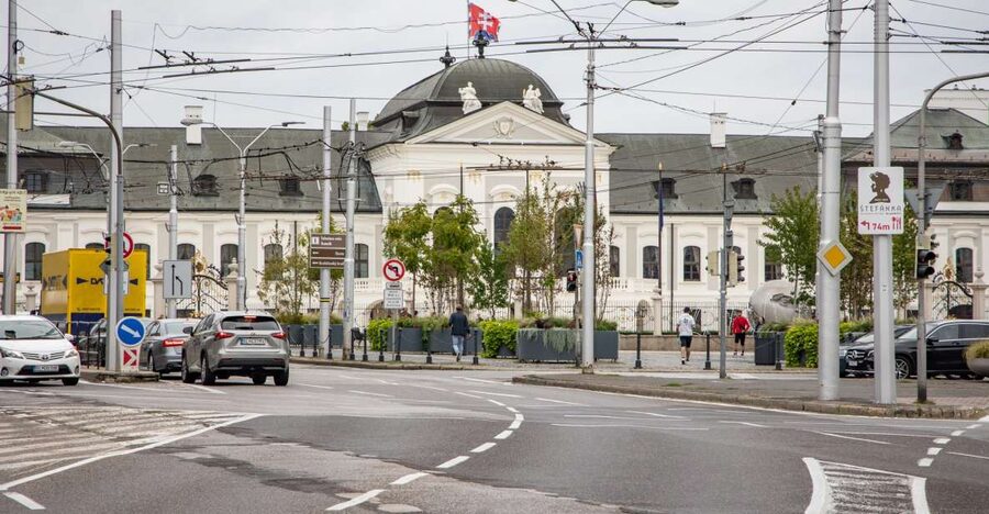 From Vienna: Bratislava Day Trip - Why the panorama drive adds the skyline, not just the “quick look”