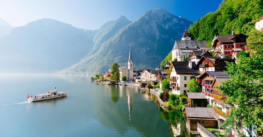 From Vienna: Full Day Trip to Hallstatt and Salzkammergut - The coach: comfortable, air-conditioned, and paced with breaks