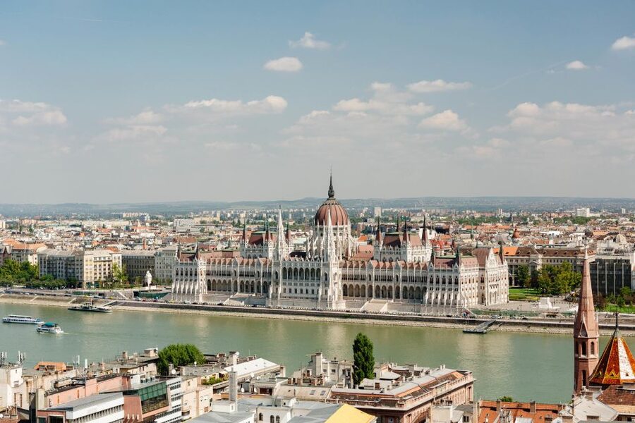 From Vienna: Guided Day Trip to Budapest - Budapest by bus tour (1.5 hours): get your bearings fast
