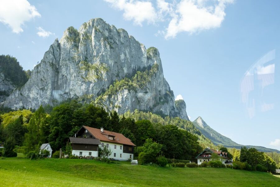 From Vienna: Guided Day Trip to Salzburg - Vienna State Opera pickup and a very practical coach day