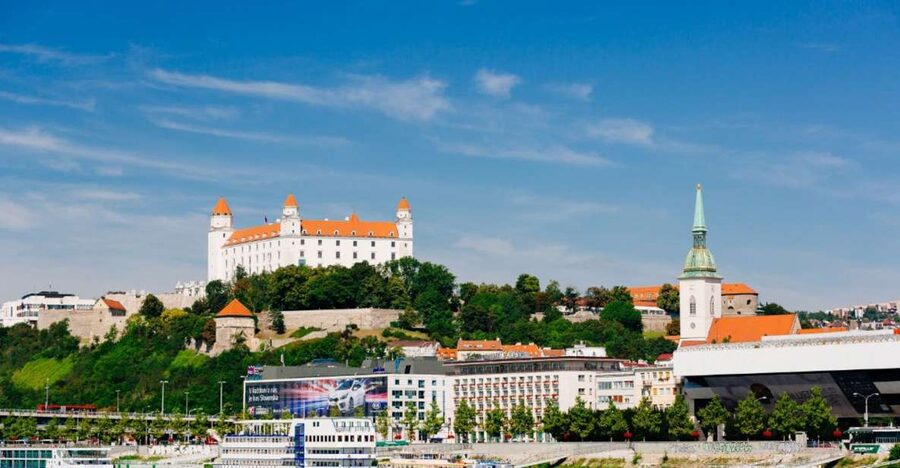 From Vienna: Guided Tour to Bratislava with Speed Boat Ride - Free Time in Bratislava: Use the Six Hours Like a Local