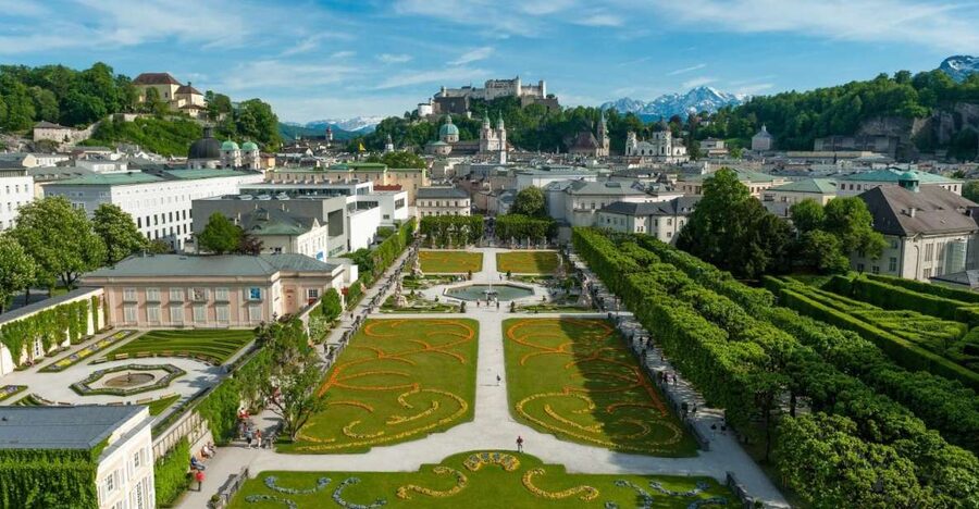 From Vienna: Salzburg and Alpine Lakes Full-Day Trip - Key points to know before you go