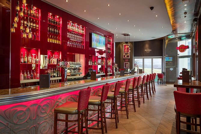 Hard Rock Cafe Vienna with Set Menu for Lunch or Dinner - Your 2-hour rhythm: entry to dessert without wasted time