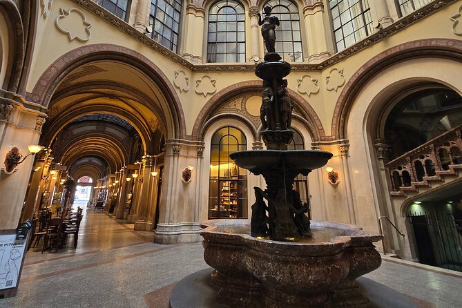 Highlights of Vienna in a Historical & Cultural 3h Walking Tour - Burgtheater and orientation for where Vienna arts live