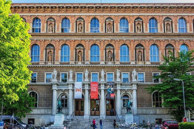 Historical Hitler Walking Tour of Vienna - Why this walk starts at Albertinaplatz and finishes near Schwedenplatz