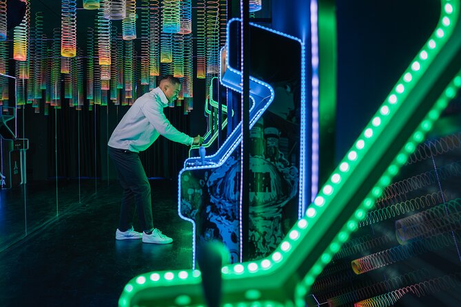 Ikono Vienna an Immersive Experience - The Fun Stuff People Actually Remember: Laser-Light Pics and Classic Games