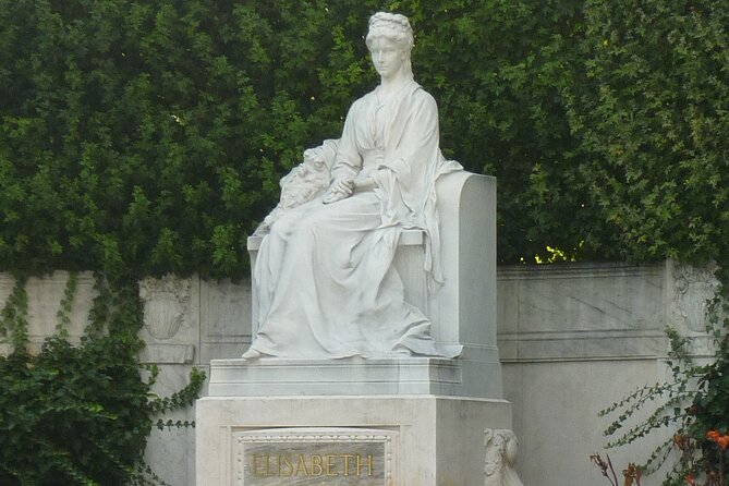 Introducing Vienna Walking Tour: The Capital of the Habsburgs - Joseph’s Square, Maria Theresia’s reign, and court connections