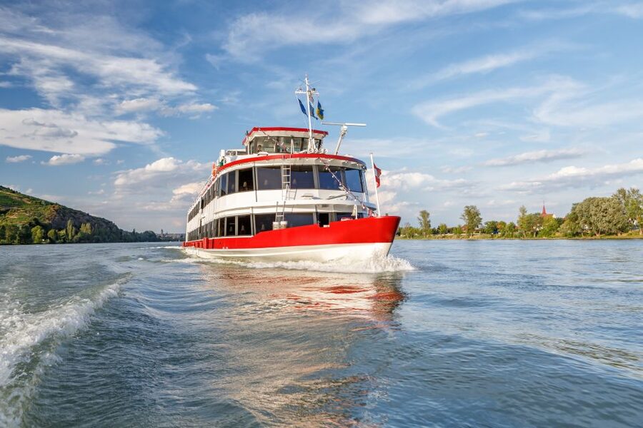 Krems: Wachau Valley River Cruise with 3-Course Meal - Key things to know before you board