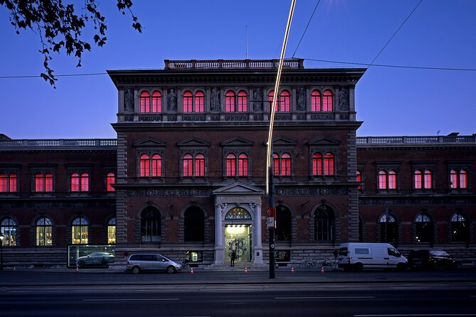 MAK - Museum of Applied Arts, Vienna, Ticket - Ringstraße setting: the building is part of the show