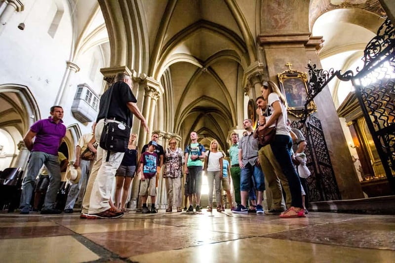 Vienna: 2 Hours Sightseeing Walking Tour - Rules That Affect Comfort: Bags, Audio, and Weather
