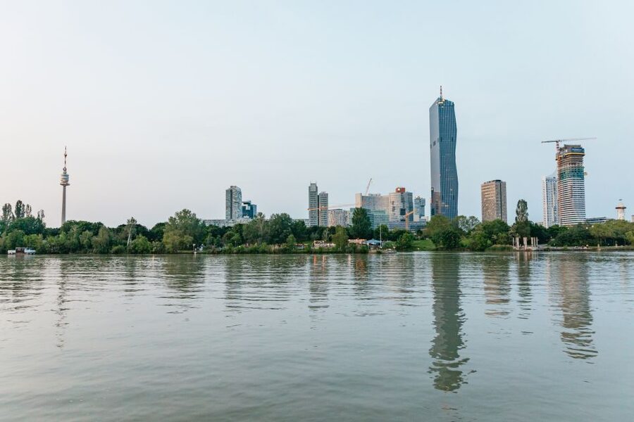 Vienna: 3-Course Evening Dinner Cruise - Who should book this Vienna dinner cruise, and who might skip it