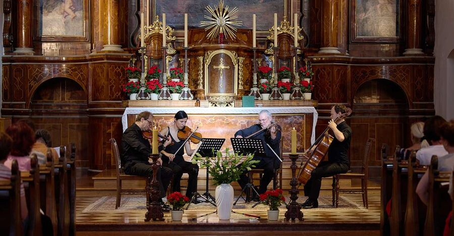 Vienna: A Little Night Music - Concert at Capuchin Church - The concert program: Mozart, Bach, Schubert, Haydn in a tight one-hour set