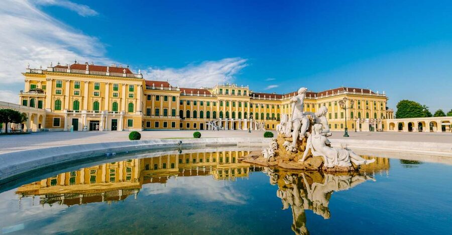 Vienna: Bus & Schönbrunn Palace Skip-the-Line Guided Tour - Ringstraße by Bus: A Smart Start for First-Time Vienna Days