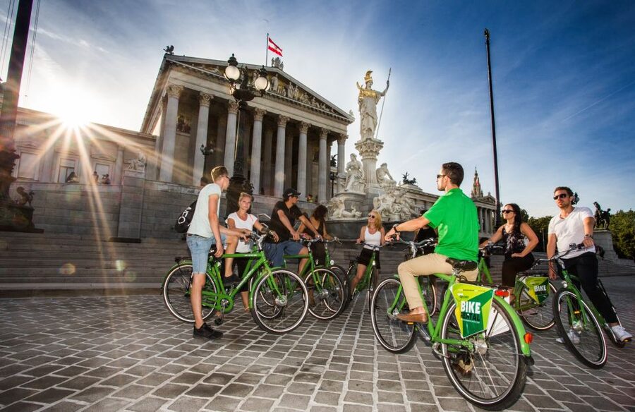Vienna by Bike 3-Hour All-In-One City Bike Tour in English - Key highlights at a glance