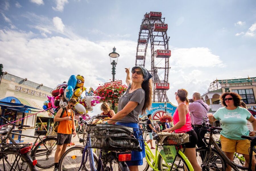 Vienna by Bike 3-Hour All-In-One City Bike Tour in English - Hundertwasserhaus and Karlsplatz Karlskirche: when Vienna gets playful