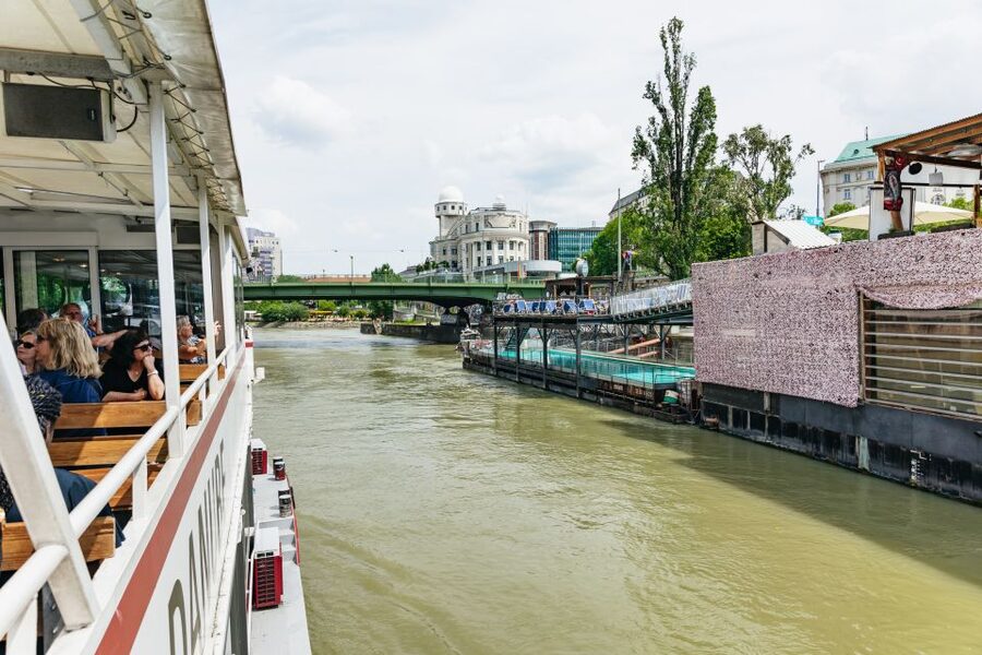 Vienna: City Cruise with Optional Lunch - Why this 75-minute canal cruise feels like good Vienna value