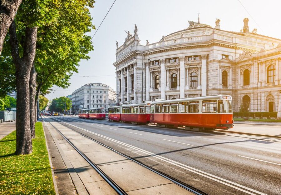 Vienna: City Highlights Guided Bike Tour - Group size and comfort: the small details that can change your day
