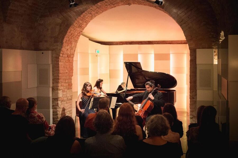 Vienna: Classical Concert at Mozarthaus with Museum Entry - Getting oriented at the Mozarthaus meeting point (Stephansplatz area)