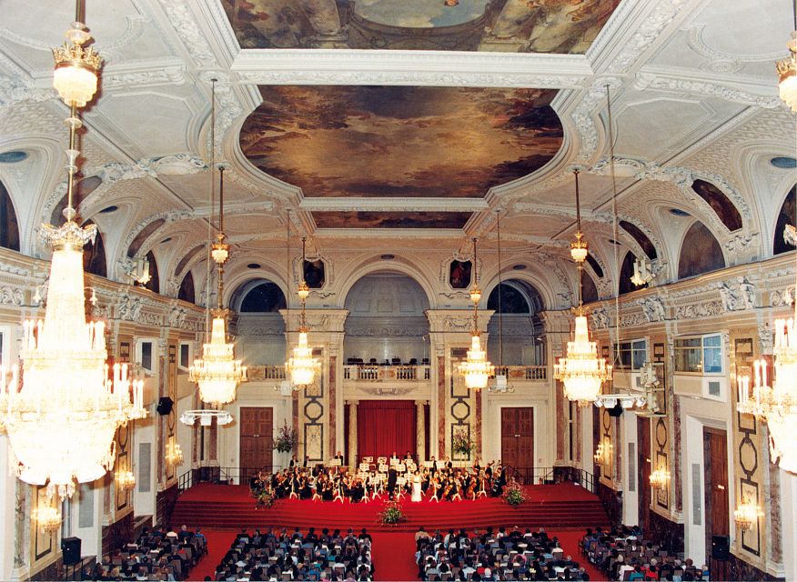 Vienna: Concert Tickets for Vienna Hofburg Orchestra - The cast: up to 40 musicians plus soloists and ballet dancers