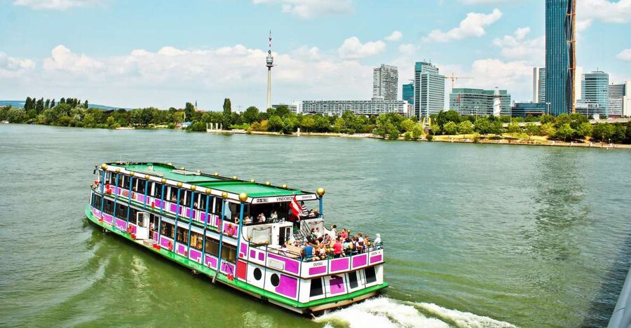 Vienna: Cruise and Schnitzel Tour - MS Vindobona vs MS Wien, and What Your Departure Time Signals