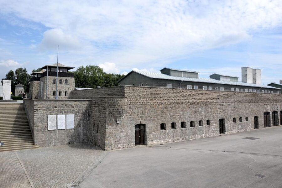 Vienna: Day Trip to Mauthausen Concentration Camp Memorial - Museum Time: Room of Names and the Quarry