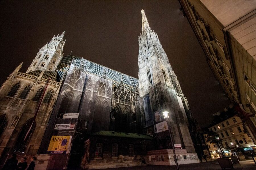 Vienna: Ghosts and Legends Guided Nighttime Walking Tour - Key things to know before you go