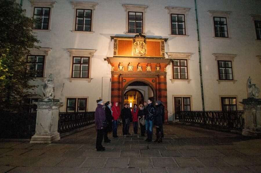 Vienna: Ghosts and Legends Guided Nighttime Walking Tour - Vienna vampires, witches, and the Dracula connection
