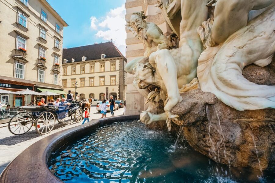 Vienna: Guided Walking Tour of City Center Highlights - Hofburg to Spanish Riding School: seeing imperial power and equestrian tradition