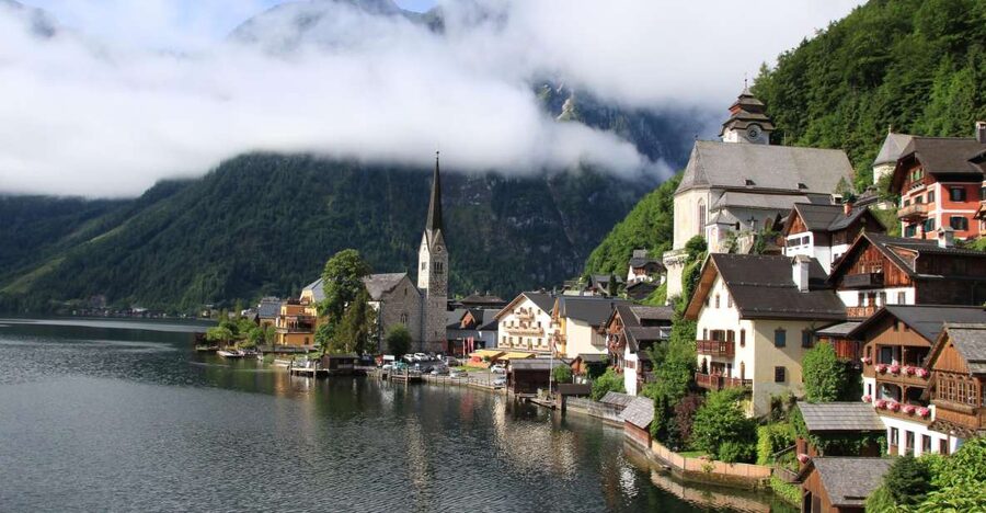 Vienna: Hallstatt & Alpine Peaks Day Trip with Admont Abbey - Vienna to the Alps: what the 13-hour schedule feels like