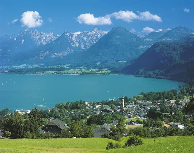 Vienna: Hallstatt, Salzburg, Melk, Alps & Lakes Day Trip - Key things that make this day trip work
