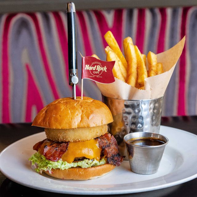 Vienna: Hard Rock Cafe with Set Menu for Lunch or Dinner - Where this fits in your Vienna day plan