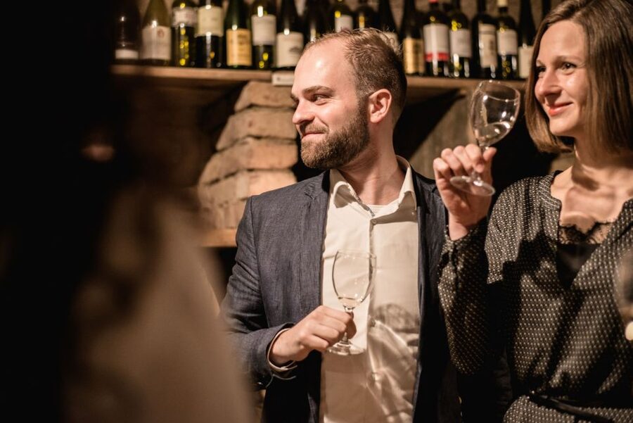 Vienna: Hidden Wine Cellars Tasting Experience - Group Dynamics and Language: English Is There, but It Can Shift