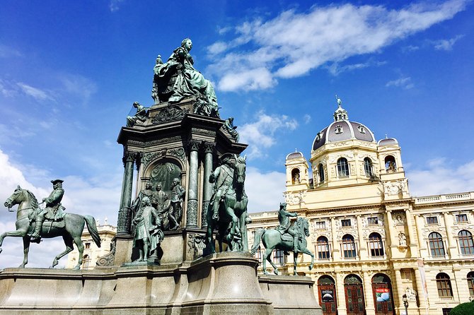 Vienna Historic Center Small Group Walking Tour - The Graben, Kohlmarkt, and the walk’s satisfying ending at St. Stephen’s