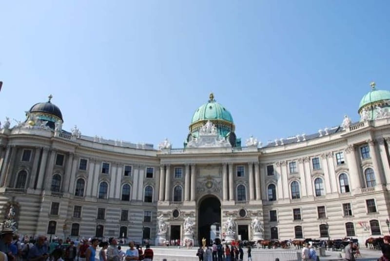 Vienna: History Highlight Walking Tour - Starting at Loos Haus on Michaelerplatz (Easy to Find, Quick to Begin)