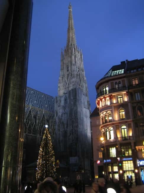 Vienna: History Highlight Walking Tour - St. Michael’s Church, Habsburg Weddings, and Why the Groom Was Absent
