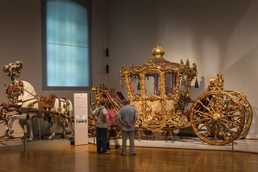 Vienna: Imperial Carriage Museum in Schönbrunn Palace Ticket - Audio guide vs. guided tour, what changes and what stays the same