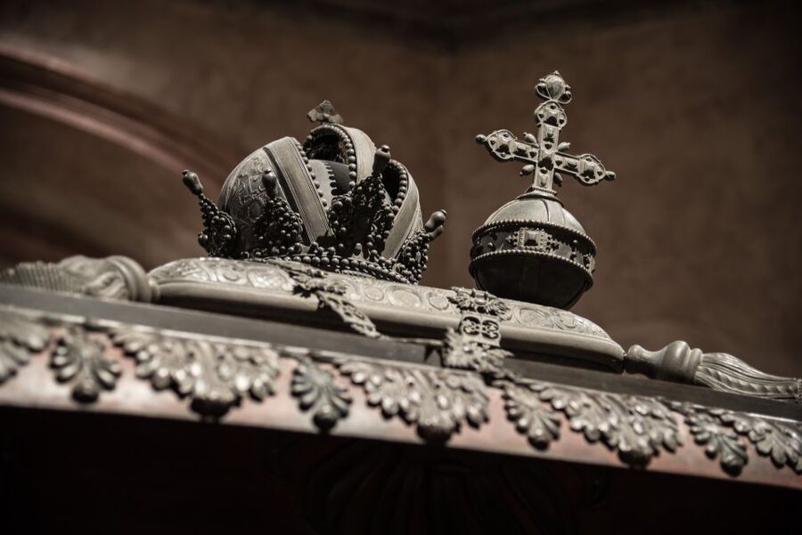 Vienna: Imperial Crypt Entrance Ticket - How to pace your visit: time, reading materials, and optional guided context