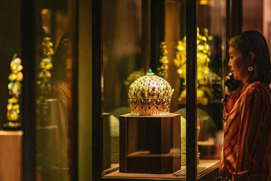 Vienna: Imperial Treasury in the Hofburg Palace - Burgundy pieces, and the cradle of King of Rome (Napoleon II)