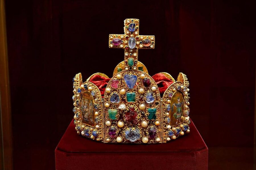 Vienna: Imperial Treasury & New Hofburg Palace Combo Ticket - The New Hofburg Palace audio tour: follow the Habsburg rise and fall