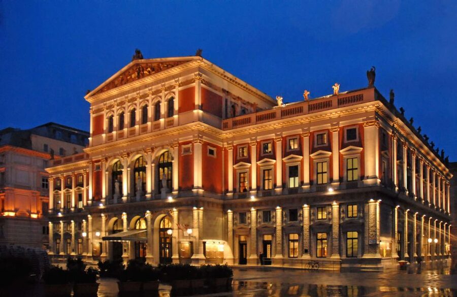Vienna: Mozart Concert in the Brahms-Saal - Period costumes and Baroque presentation: fun without feeling silly