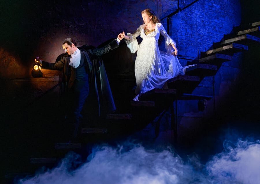 Vienna: Musical Tickets THE PHANTOM OF THE OPERA - Raimund Theater Timing and Finding Your Seat Fast