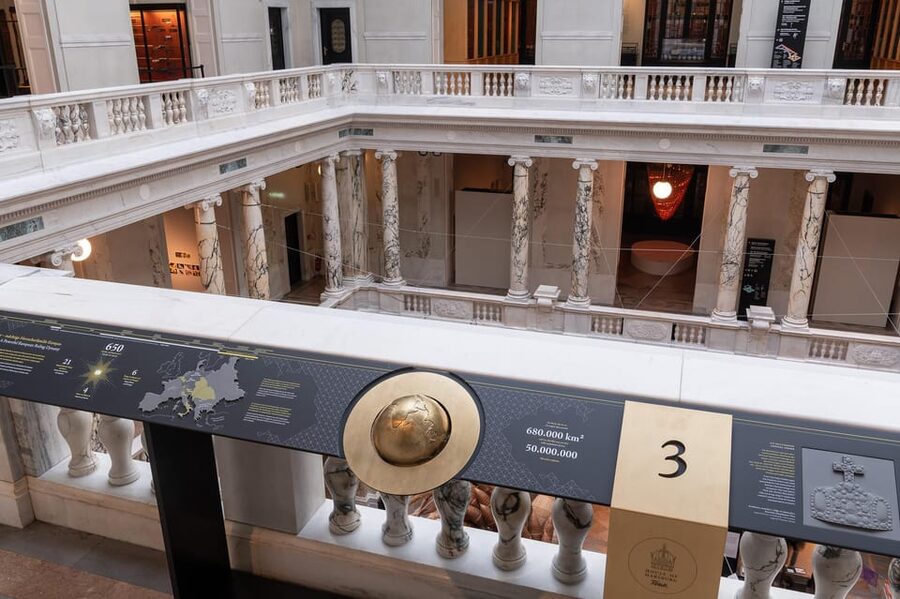 Vienna: New Hofburg Palace Audio-Guided Tour & Entry Ticket - The audio guide setup: how to make the most of your hour